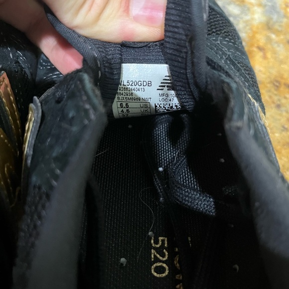 New Balance 520 size 6.5 - Picture 6 of 9